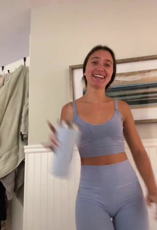 3. Sultry Hannah Meloche Shows Cleavage in Sport Bra