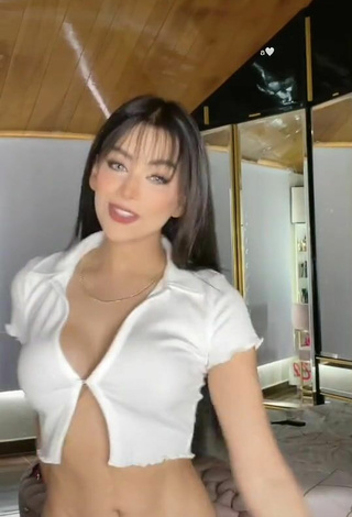 Cute Brianda Deyanara Moreno Guerrero Shows Cleavage in White Crop Top