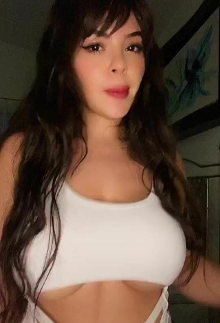 4. Erotic Danyan Cat in White Crop Top and Bouncing Boobs (Underboob)