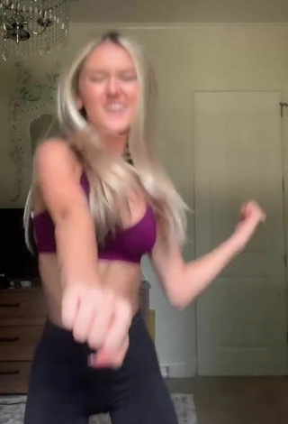 4. Sexy Brooklyn Gabby Shows Cleavage in Violet Sport Bra and Bouncing Boobs