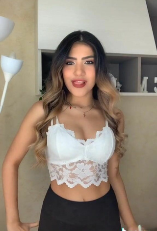 5. Luscious Cassandra Tejada Shows Cleavage in White Crop Top