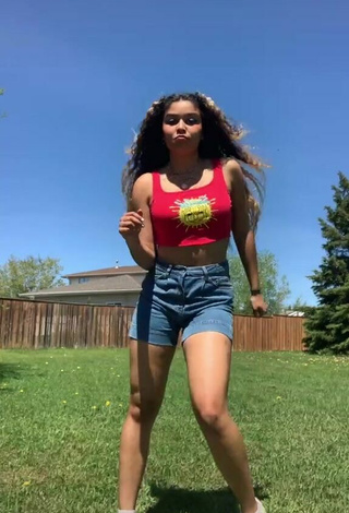 Hottie Cassidy J in Crop Top