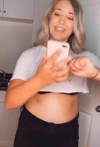 Luscious Cierra Michelle Memmott in Crop Top