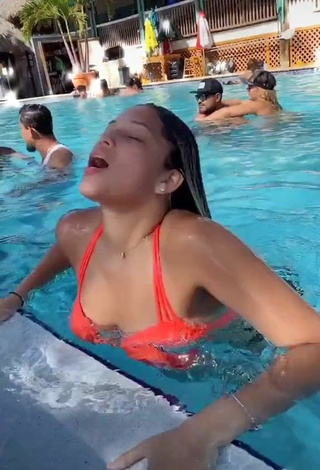 Sultry Noheliaah in Bikini at the Swimming Pool