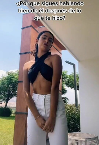 Sultry Dany Gutiérrez in Black Crop Top