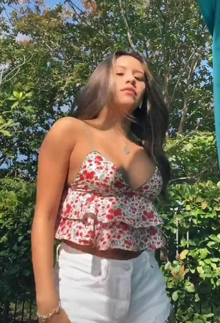 Sexy Devin Ramirez Shows Cleavage in Floral Crop Top