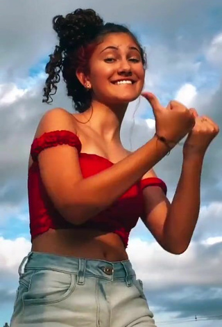 6. Luscious Isabela Shows Cleavage in Red Crop Top