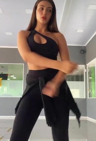 5. Hot Isa Pinheiro in Black Leggings