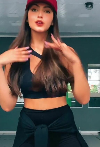 Really Cute Isa Pinheiro Shows Cleavage in Black Crop Top