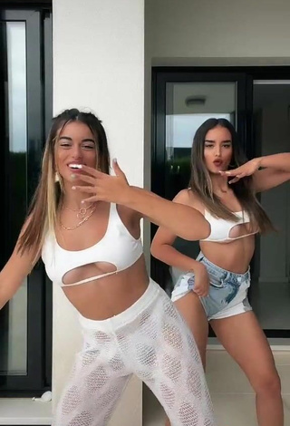 5. Cute Faina Insense Punzano in White Crop Top (Underboob)