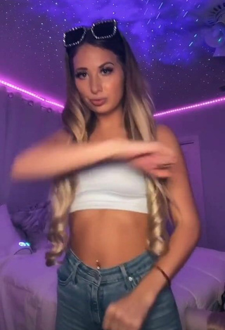 2. Sexy Ali Marie Shows Cleavage in White Crop Top