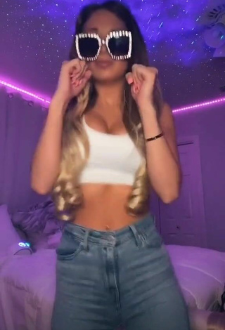 4. Sexy Ali Marie Shows Cleavage in White Crop Top