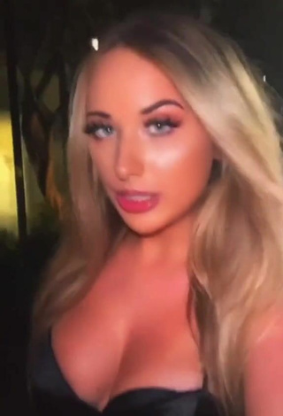 3. Sweet Ali Marie Shows Cleavage and Bouncing Boobs