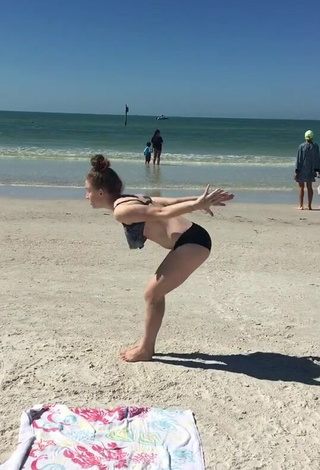 Luscious Elaina Rose in Bikini at the Beach while doing Sports Exercises