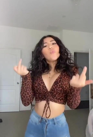 4. Sweet Jazlyn G Shows Cleavage in Cute Leopard Crop Top