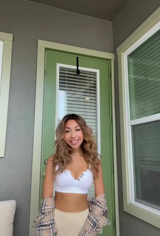 Seductive Jazlyn G in White Crop Top