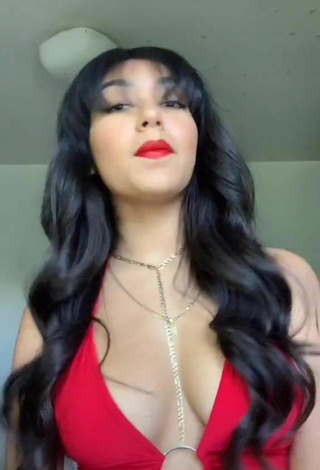 Titillating Jackie Ybarra Shows Cleavage