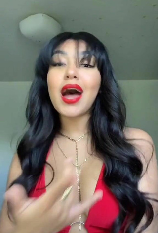 3. Titillating Jackie Ybarra Shows Cleavage