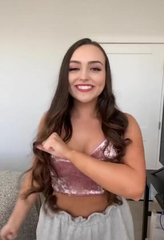 2. Beautiful Julia Raleigh Shows Cleavage in Sexy Pink Crop Top