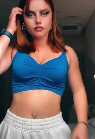 Amazing Giorgia Cavalluzzo in Hot Blue Crop Top