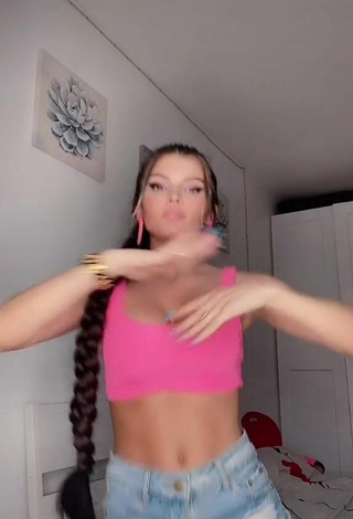 Sweetie Grisela Shows Cleavage in Firefly Rose Crop Top and Bouncing Tits