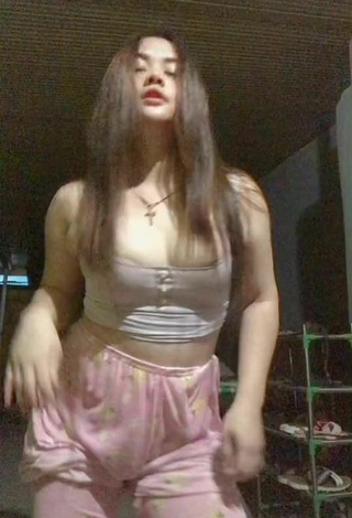 2. Wonderful Delacruz Jane Pauline Shows Cleavage in Grey Crop Top and Bouncing Boobs