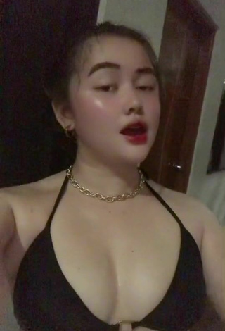 2. Luscious Delacruz Jane Pauline Shows Cleavage in Black Bikini Top