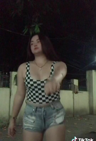 4. Fine Delacruz Jane Pauline Shows Cleavage in Sweet Checkered Crop Top