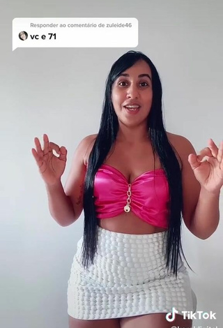 4. Sweetie Karollyny Campos Shows Cleavage in Pink Crop Top