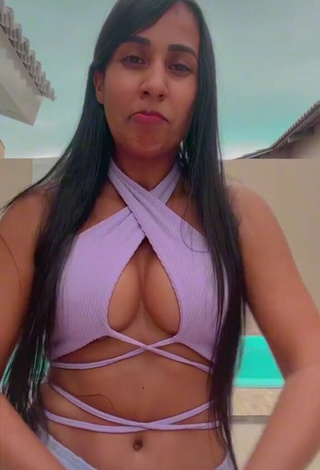 5. Luscious Karollyny Campos Shows Cleavage in Purple Crop Top