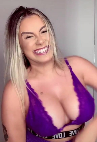 6. Sexy Laura Branquinho Shows Cleavage in Violet Bra and Bouncing Breasts