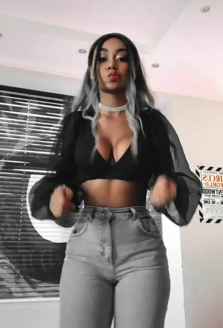 Elegant Elizabeth Anorue Shows Cleavage in Black Crop Top and Bouncing Tits