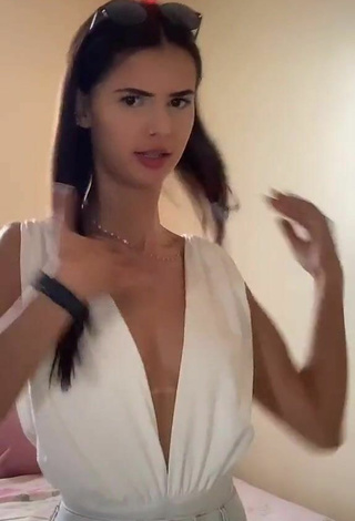 Sultry María Laura Quintero in White Top