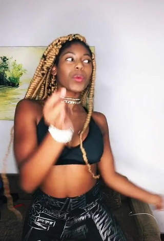 3. Sultry MC Soffia Shows Cleavage in Black Sport Bra and Bouncing Tits