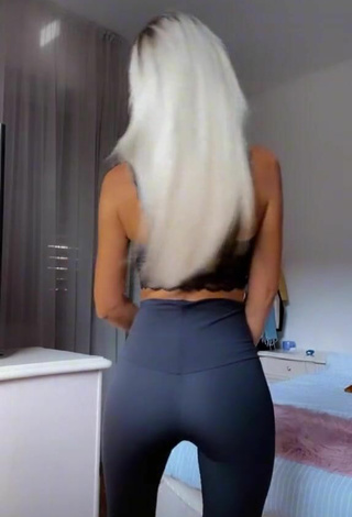 6. Sexy Nadejda Sendrea in Grey Leggings