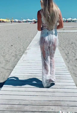 6. Luscious Roberta Salatioan Shows Butt at the Beach