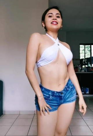 2. Beautiful Selena Corzo in Sexy White Crop Top