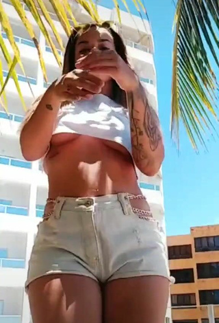 6. Amazing Soypierag2 in Hot White Crop Top (Underboob)