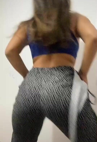 2. Sultry Thamara Gómez Shows Butt