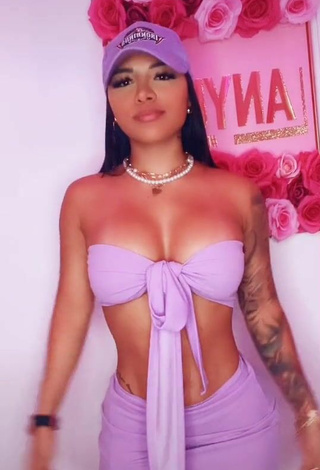 2. Sexy Anyuri Lozano Shows Cleavage in Purple Crop Top