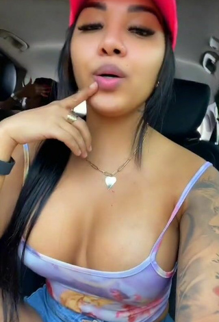 Cute Anyuri Lozano Shows Cleavage in Top in a Car