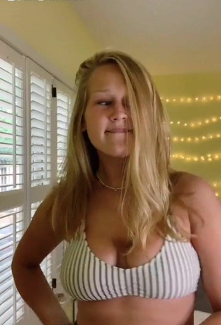 2. Hot Caiti Mackenzie Shows Cleavage in Striped Bikini Top and Bouncing Boobs