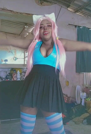 Dezza.cosplay Shows Cute Cosplay and Bouncing Boobs