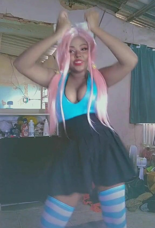 4. Dezza.cosplay Shows Cute Cosplay and Bouncing Boobs