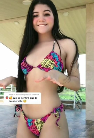 2. Luscious Dimevalu in Bikini