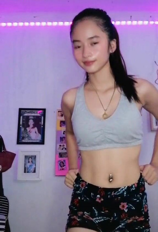 Titillating Dimple Robillos in Grey Crop Top