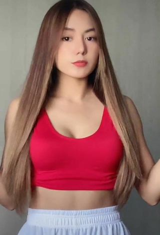 Luscious Eaaayyy Shows Cleavage in Red Crop Top and Bouncing Breasts