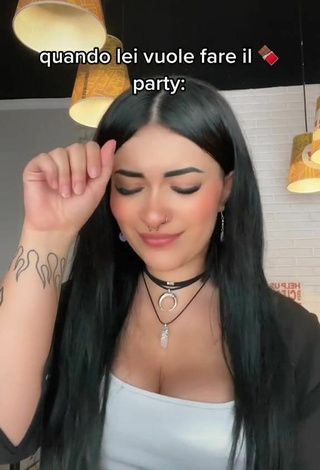 5. Luscious Gaia Macula Shows Cleavage in Grey Crop Top and Bouncing Boobs