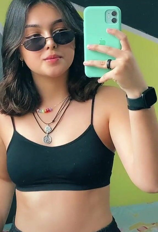 Luscious Gi Paraizo in Black Crop Top