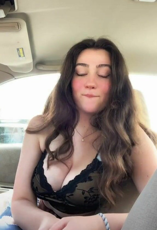 6. Simone Shows her Hot Cleavage in a Car